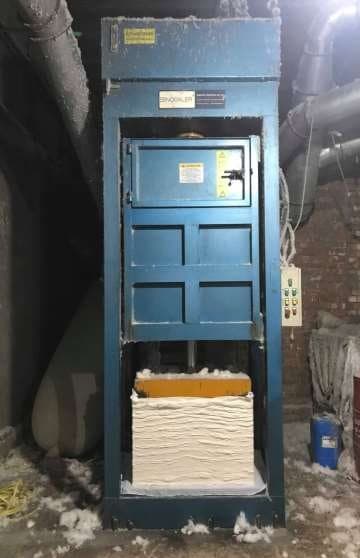 Bale Press in Operation